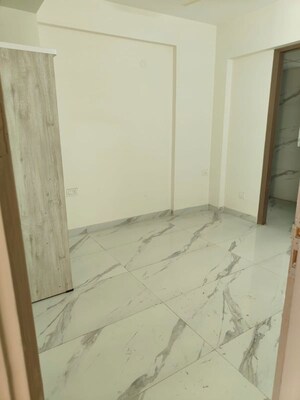 Room in 3 BHK Apartment at M3M Soulitude, Sector 89 – for Rent