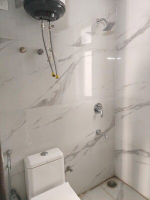 Bathroom in 3 BHK Apartment at M3M Soulitude, Sector 89 – for Rent