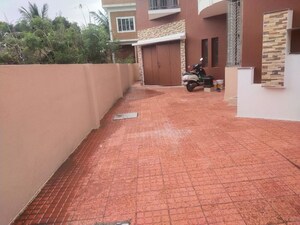 Parking in 4 BHK Villa at Nisarga Enclave, Anekal – for Rent