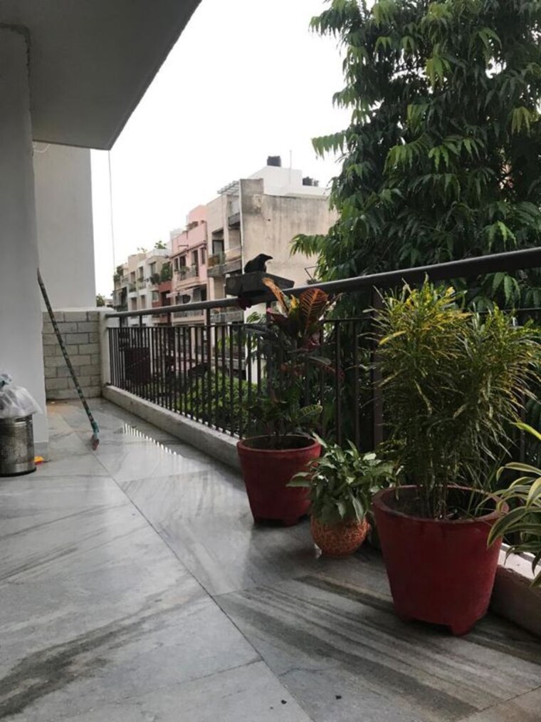 Balcony, malviya nagar 2 Bedroom 80 Sq.Yd. Builder Floor In Malviya Nagar Delhi 10648486