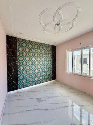Room in 2 BHK Independent House at Gomti Nagar – for Sale