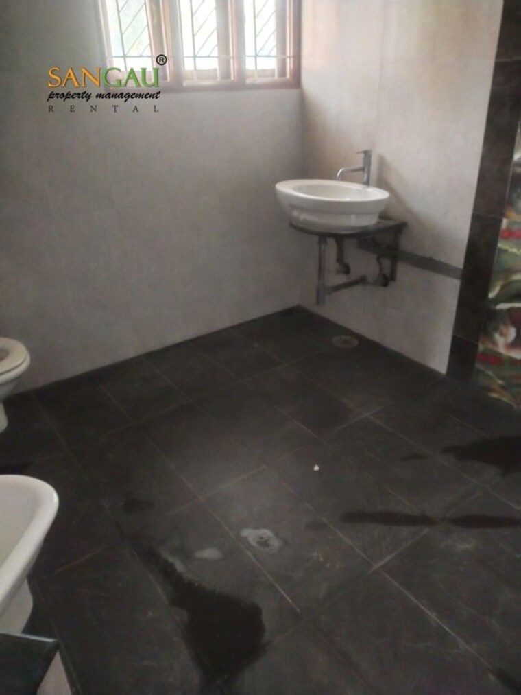 Bathroom, gulmohar-nest 3 Bedroom 1366 Sq.Ft. Apartment In Marathahalli Bangalore 10648488