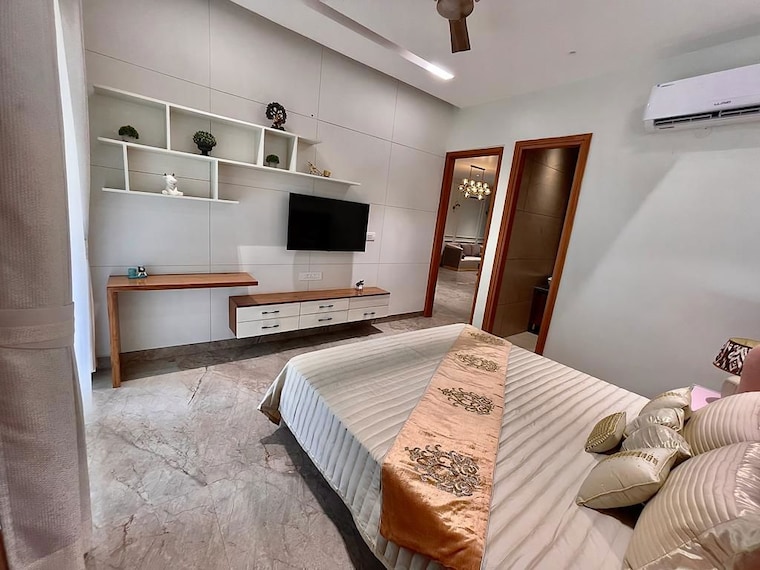 Bedroom, nandita-mayfair-park 3 Bedroom 1835 Sq.Ft. Apartment In Kishanpura Zirakpur 10648517