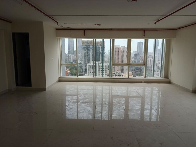 Room, one-world Commercial Office Space 675 Sq.Ft. In Malad West Mumbai 10648535