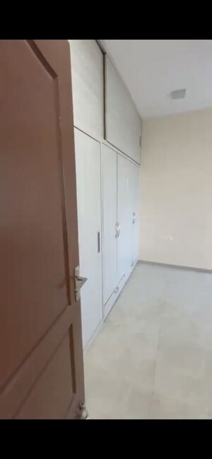 Room in 3 BHK Apartment at Omaxe Royal Residency Faridabad, Sector 79 – for Rent