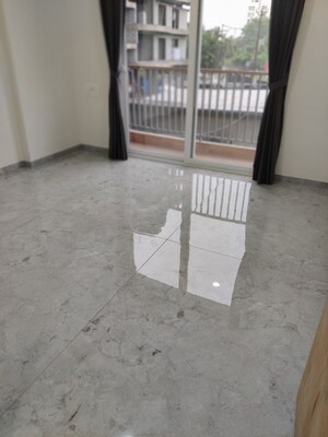 Room in 3 BHK Apartment at Clar Belvista, New Alkapuri – for Sale