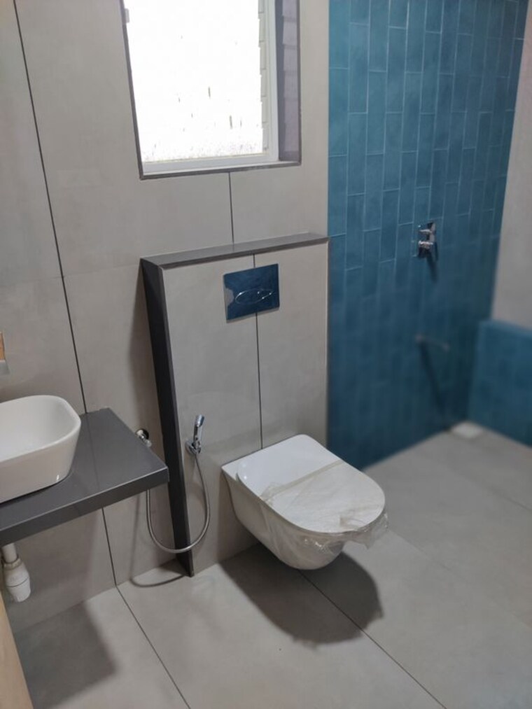Bathroom, clar-belvista 3 Bedroom 1798 Sq.Ft. Apartment In New Alkapuri Vadodara 10648525
