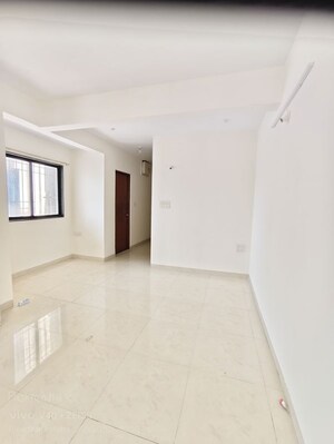 Room in 4 BHK Apartment at Nikash Skies CHS, Pashan – for Rent