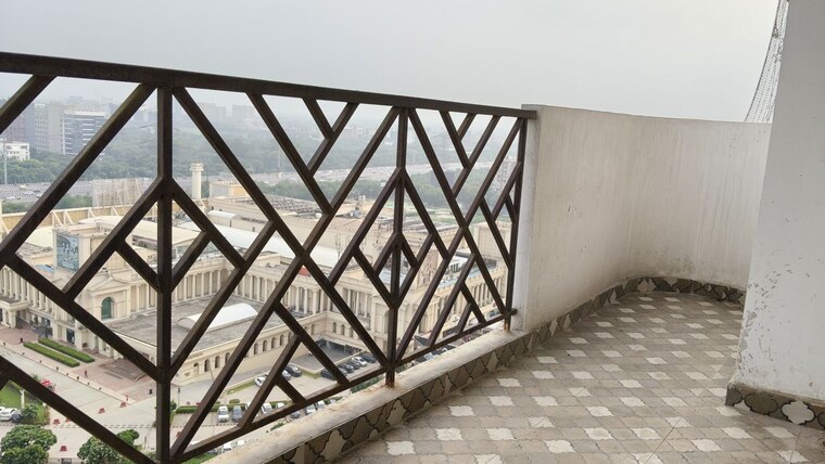 Balcony, saya-gold-avenue 3 Bedroom 1480 Sq.Ft. Apartment In Vaibhav Khand Ghaziabad 10648560