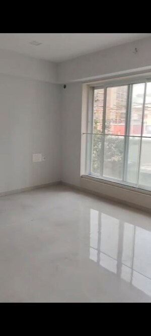 Room in 3 BHK Apartment at Damodar Bhavan Vileparle, Vile Parle West – for Rent