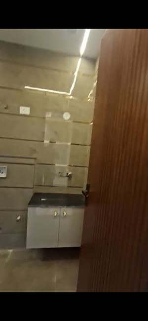 Bathroom in 3 BHK Builder Floor at Sector 85 – for Rent