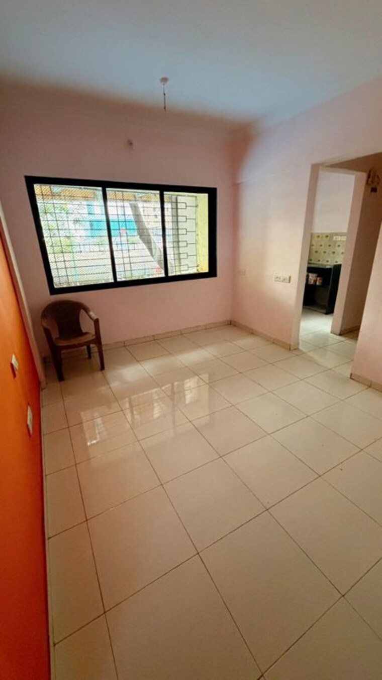 Room, rna-ng-regency-phase-i 1 Bedroom 585 Sq.Ft. Apartment In Balkum Pada Thane 10648609