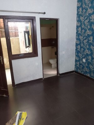 Room in 2 BHK Builder Floor at Wave Floors Premium, Wave City – for Rent
