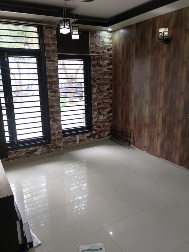 Room, wave-floors-premium 2 Bedroom 940 Sq.Ft. Builder Floor In Wave City Ghaziabad 10648602