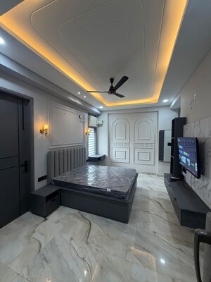 1 RK Apartment For Rent in DLF City Phase III, Sector 24