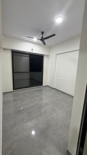 Room in 3 BHK Apartment at Neo Akshaya Residency, Borivali West – for Rent