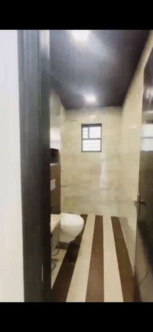 Building Lobby in 3 BHK Builder Floor at BPTP District, Sector 81 – for Rent