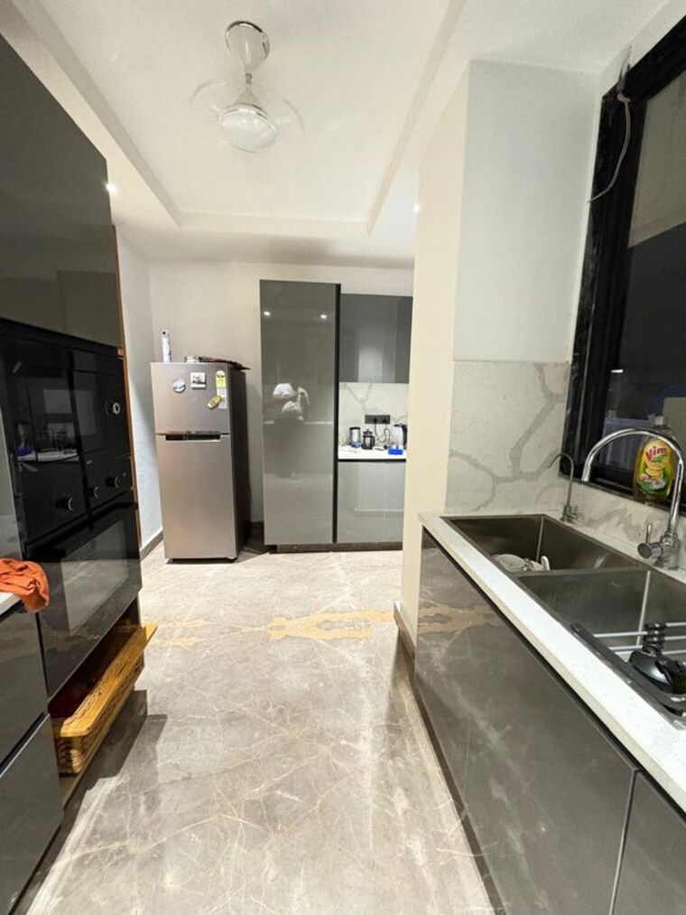 Kitchen, sushant lok i 3 Bedroom 263 Sq.Yd. Builder Floor In Sushant Lok I Gurgaon 10648655