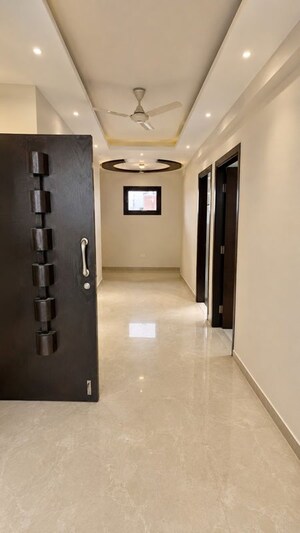 4 BHK Builder Floor For Rent in Naraina