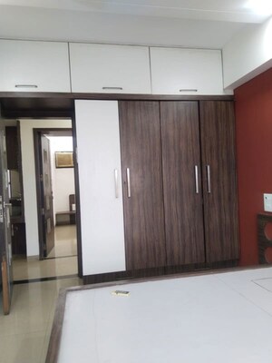 Room in 3 BHK Apartment at Gajra Bhoomi Tower, Kharghar – for Rent