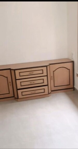 Room in 1 BHK Apartment at Accord CHS, Andheri East – for Rent