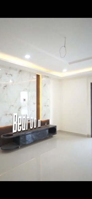 Living Room in 4 BHK Builder Floor at Sector 85 – for Rent