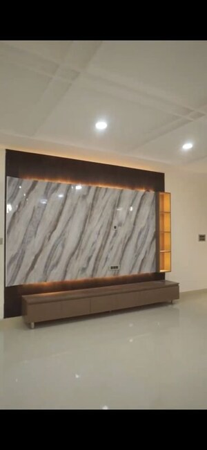 Furnished Amenities in 4 BHK Builder Floor at Sector 85 – for Rent