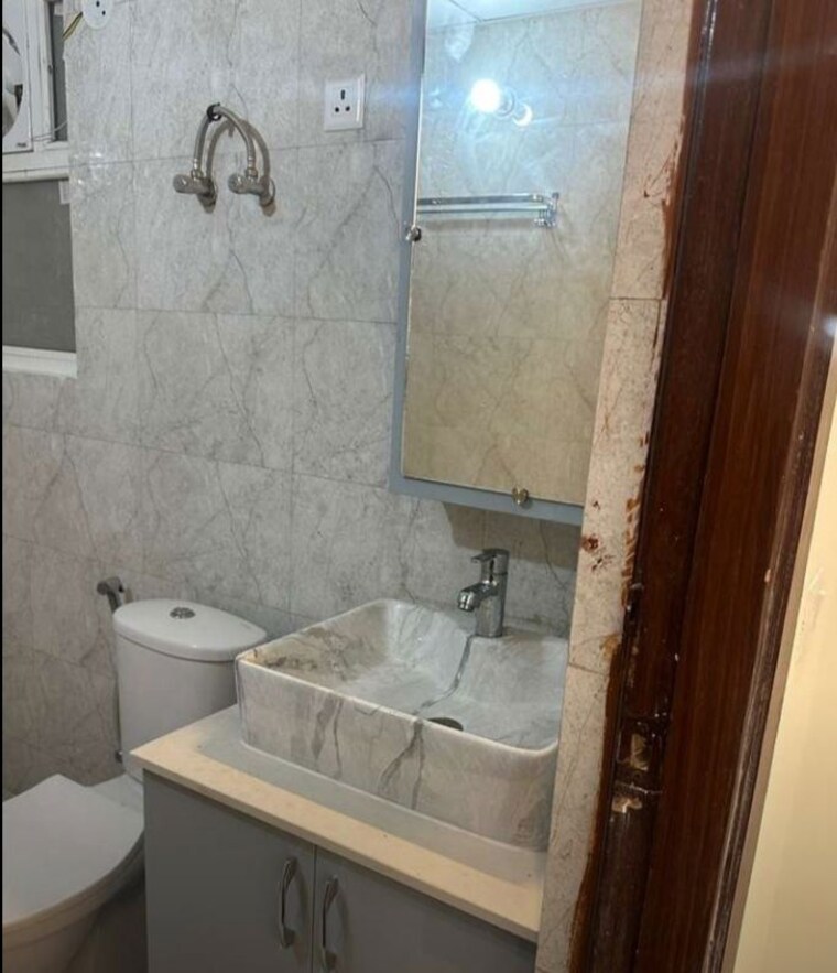Bathroom, hi-castle 2 Bedroom 1300 Sq.Ft. Apartment In Beta Ii Greater Noida Greater Noida 10648708