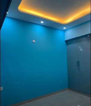 Room in 2 BHK Apartment at Hi Castle, Beta Ii Greater Noida – for Rent