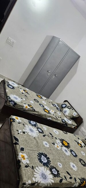 Furnished Amenities in  Pg at Sector 128 – for Rent