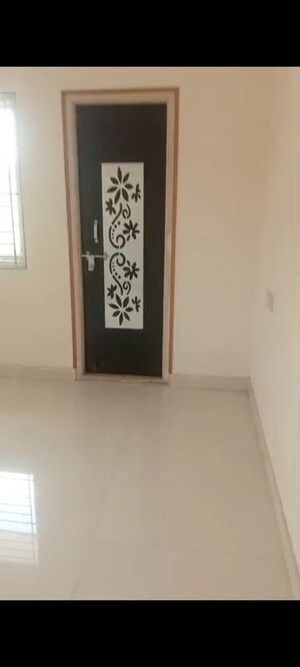 Room in 3 BHK Apartment at Yapral – for Sale