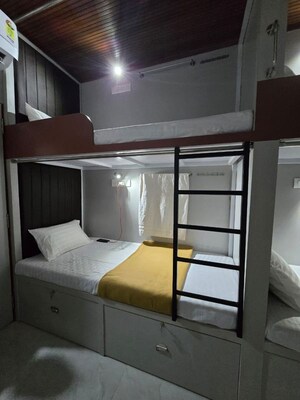 Room in  Pg at Marol – for Rent