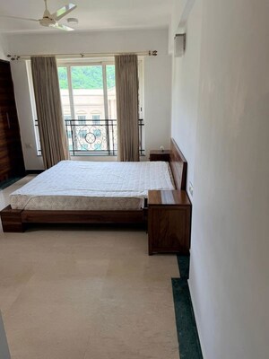 Bedroom in 3 BHK Apartment at Hiranandani Gardens Octavius, Powai – for Rent