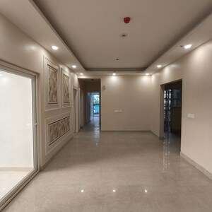 Room in 2 BHK Apartment at Mangalya Novena Green, Tech Zone 4 Greater Noida – for Rent