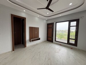 1 RK Builder Floor For Rent in South Mullanpur