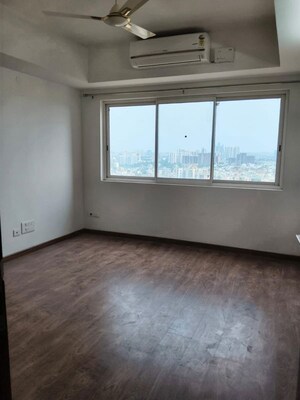 Room in 2.5 BHK Apartment at Godrej Air Sector 85, Sector 85 – for Rent