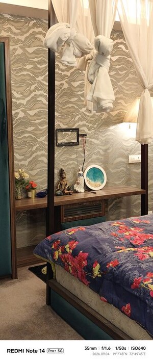 Bedroom in  Apartment at HDIL Metropolis Residences, Andheri West – for Sale