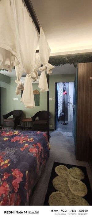 Bedroom in  Apartment at HDIL Metropolis Residences, Andheri West – for Sale