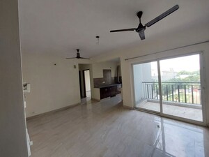 Room in  Apartment at Saviour Park, Mohan Nagar – for Rent