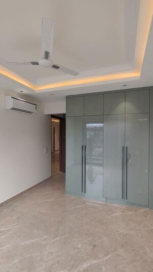 Building Lobby in 4 BHK Builder Floor at Ansal API Esencia, Sector 67 – for Rent