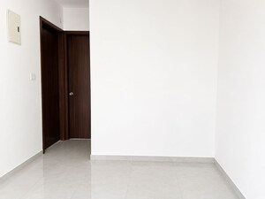 Room in 3 BHK Apartment at Mantra Mirari, Koregaon Park – for Sale