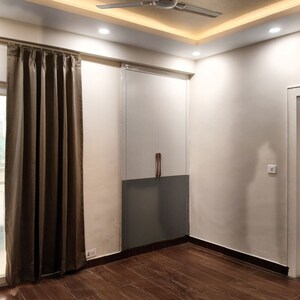 Room in 2 BHK Apartment at Mangalya Novena Green, Tech Zone 4 Greater Noida – for Rent
