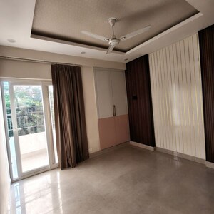 Room in 2 BHK Apartment at Mangalya Novena Green, Tech Zone 4 Greater Noida – for Rent