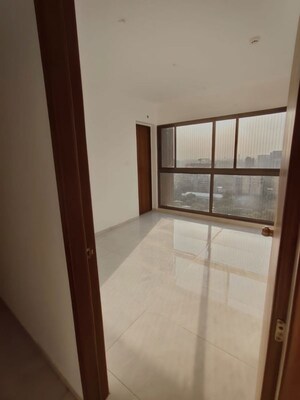 Room in 3.5 BHK Apartment at Mantra Mirari, Koregaon Park – for Sale
