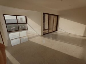 Room in 3.5 BHK Apartment at Mantra Mirari, Koregaon Park – for Sale