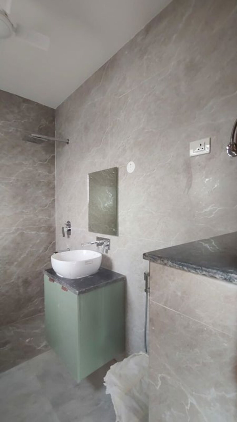 Bathroom, ansal-api-esencia 4 Bedroom 2700 Sq.Ft. Builder Floor In Sector 67 Gurgaon 10648859