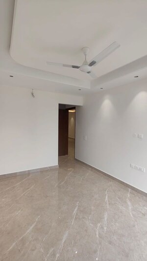 Room in 4 BHK Builder Floor at Ansal API Esencia, Sector 67 – for Rent