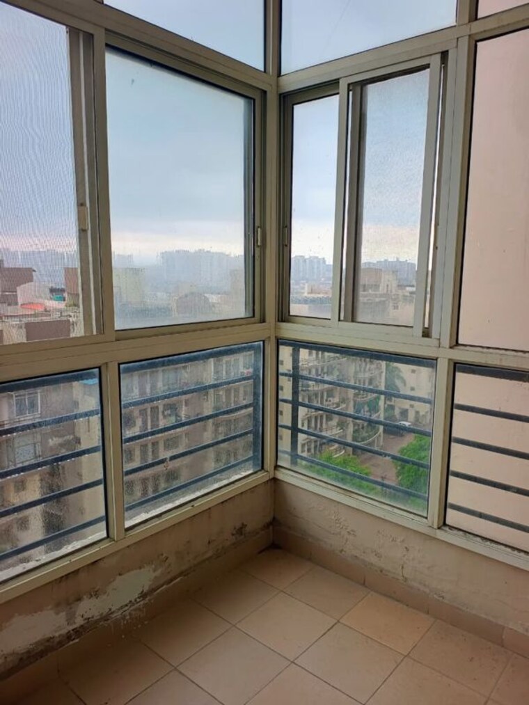 Balcony, highland-park-chandigarh 2 Bedroom 1360 Sq.Ft. Apartment In Bhabat Zirakpur 10648773