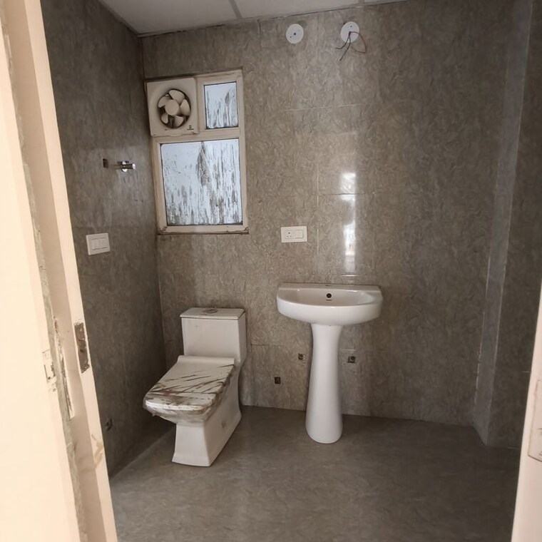 Bathroom, mangalya-novena-green 3 Bedroom 1355 Sq.Ft. Apartment In Tech Zone 4 Greater Noida Greater Noida 10648873