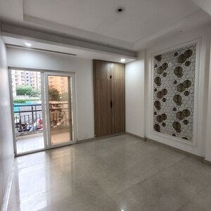 Room in 3 BHK Apartment at Mangalya Novena Green, Tech Zone 4 Greater Noida – for Rent